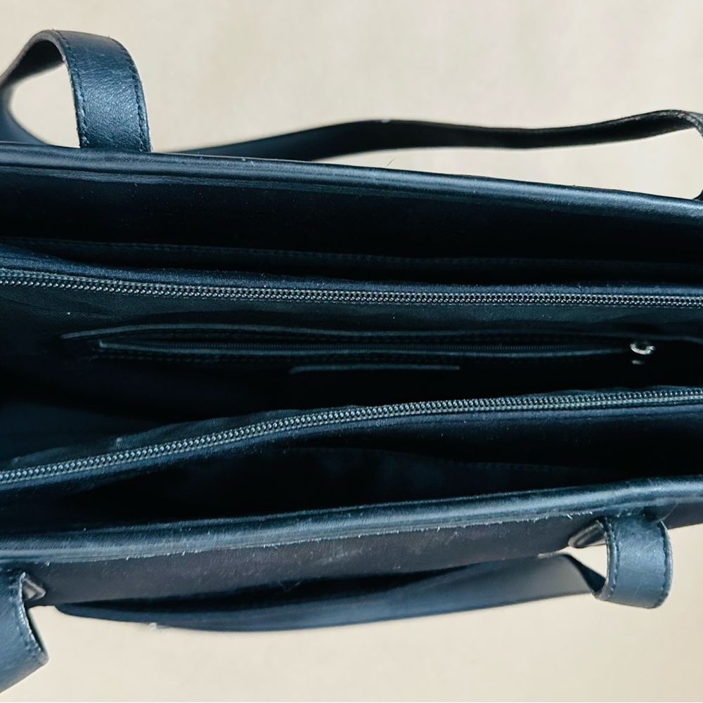 Coach Black Laptop Bag with Polished Finish (Vintage) - Picture 9 of 9